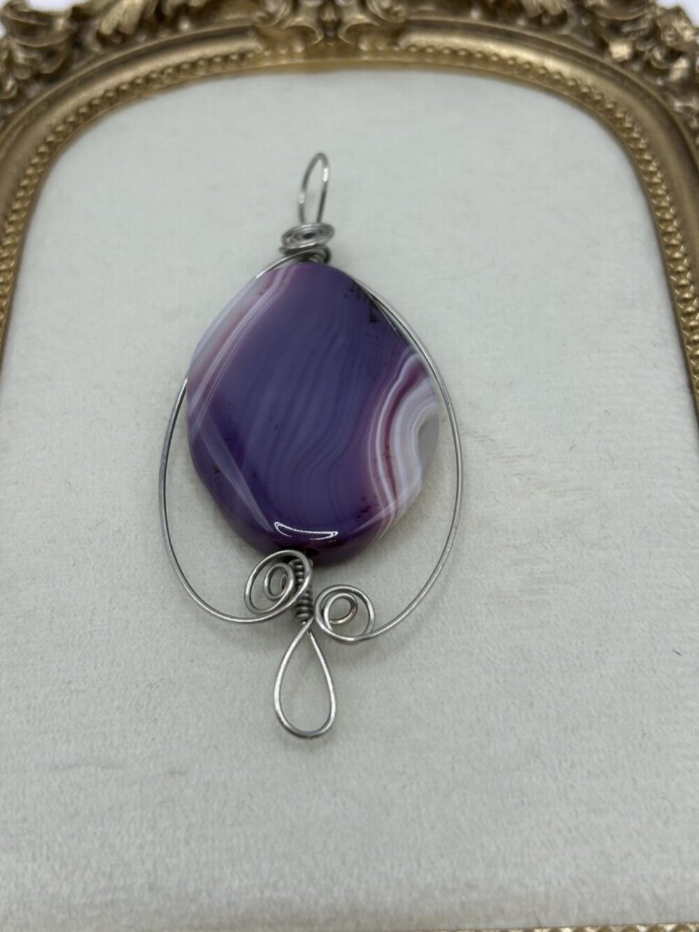 Purple Agate Pendant Handmade Wire Wrapped Teardrop Stone Jewelry Silver Tone - Picture 3 of 8